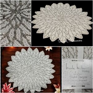 x4 Nicole Miller White & Silver POINSETTIA Sparkly Beaded Placemats Chargers New